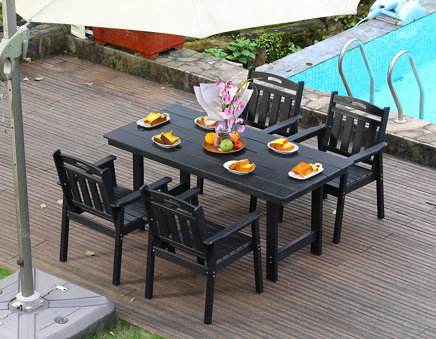 Conjunto de jantar ao ar livre de 4 peças em HDPE preto com encosto vertical